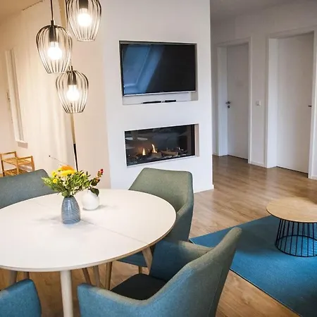 Narrow Luzin Modern Retreat בית נופש Amtshof