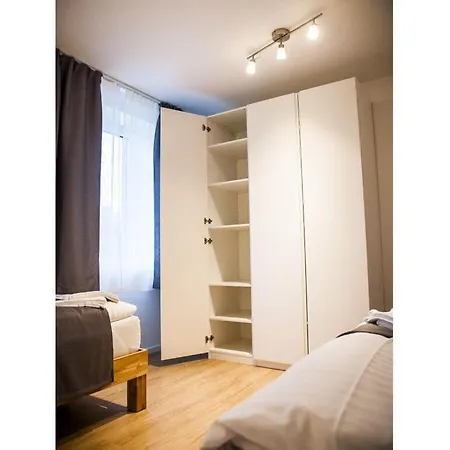 Narrow Luzin Modern Retreat בית נופש