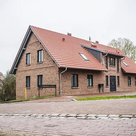 בית נופש Narrow Luzin Modern Retreat *